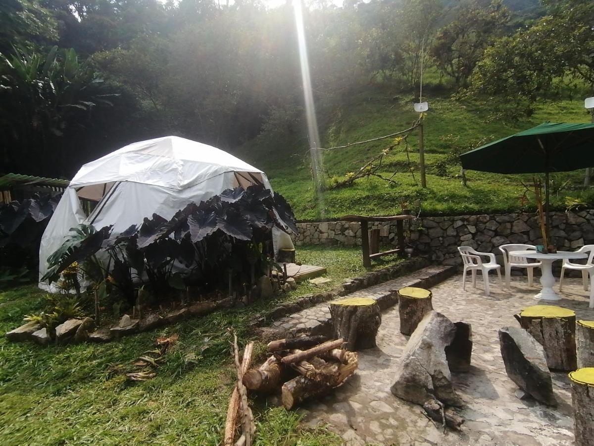ホテル Casa Yantra La Lola Pance エクステリア 写真