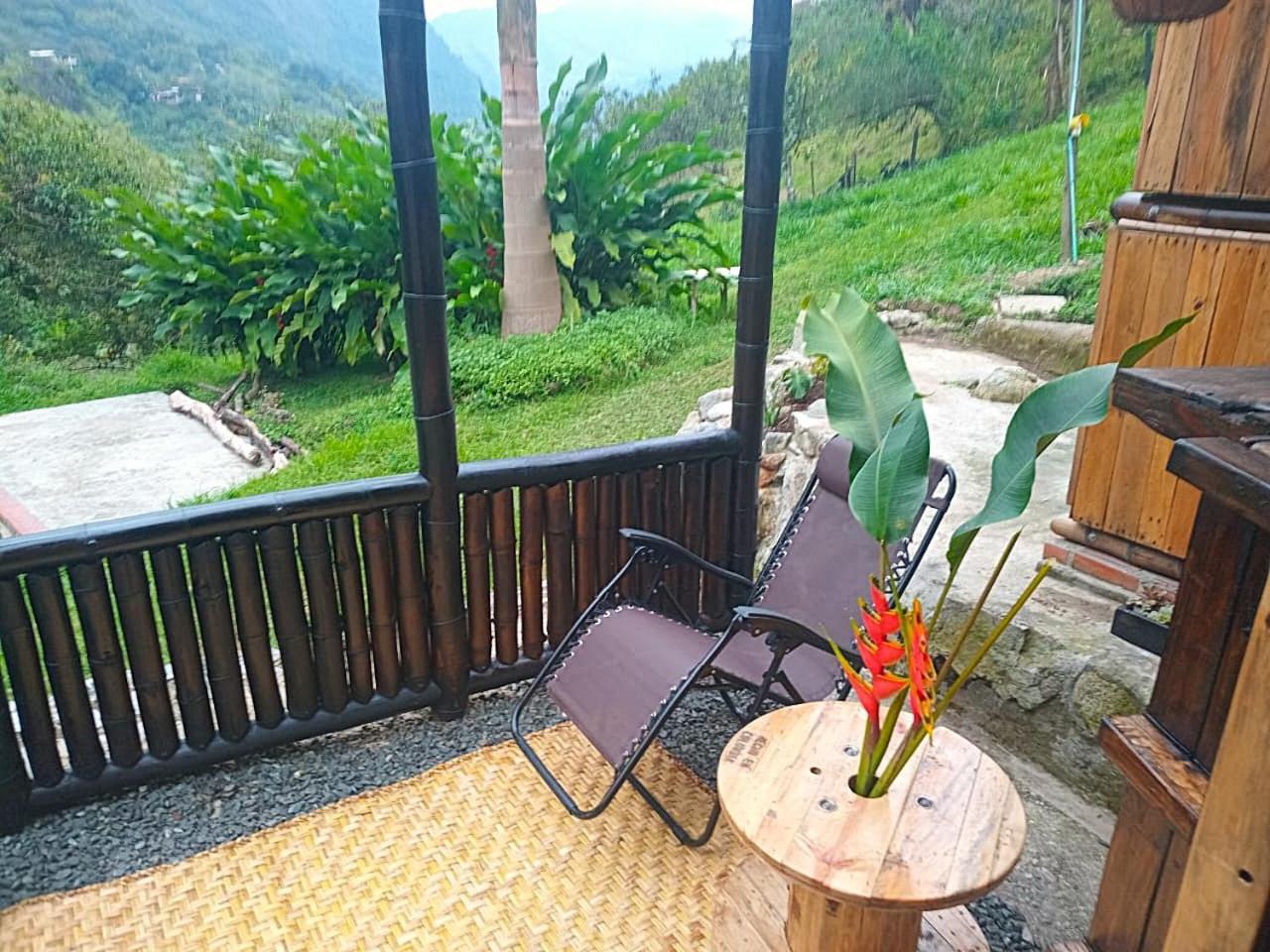 ホテル Casa Yantra La Lola Pance エクステリア 写真